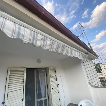 Casa Dei Fiori Sul Mare, Terrazza Esclusiva Lejlighed San Sostene Marina